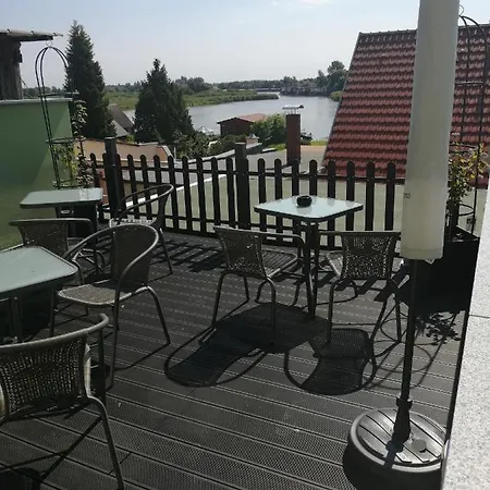 Apartment Müritzblick Am Wünnow